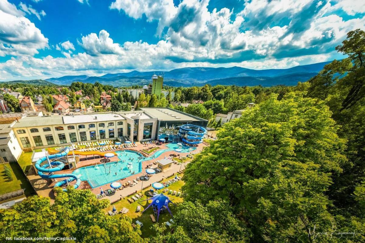 Villa Cervi Cieplice 耶莱尼亚古拉 外观 照片