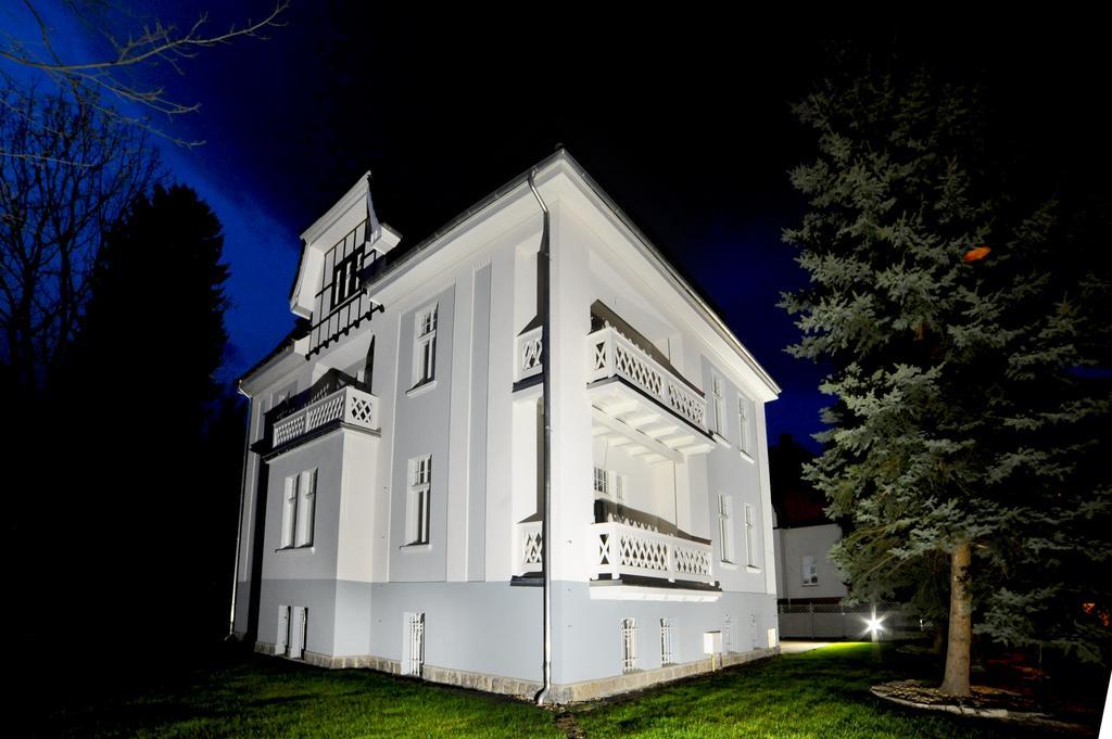 Villa Cervi Cieplice 耶莱尼亚古拉 外观 照片